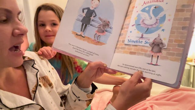 Miss Sophie reads Elly The Elephant w...