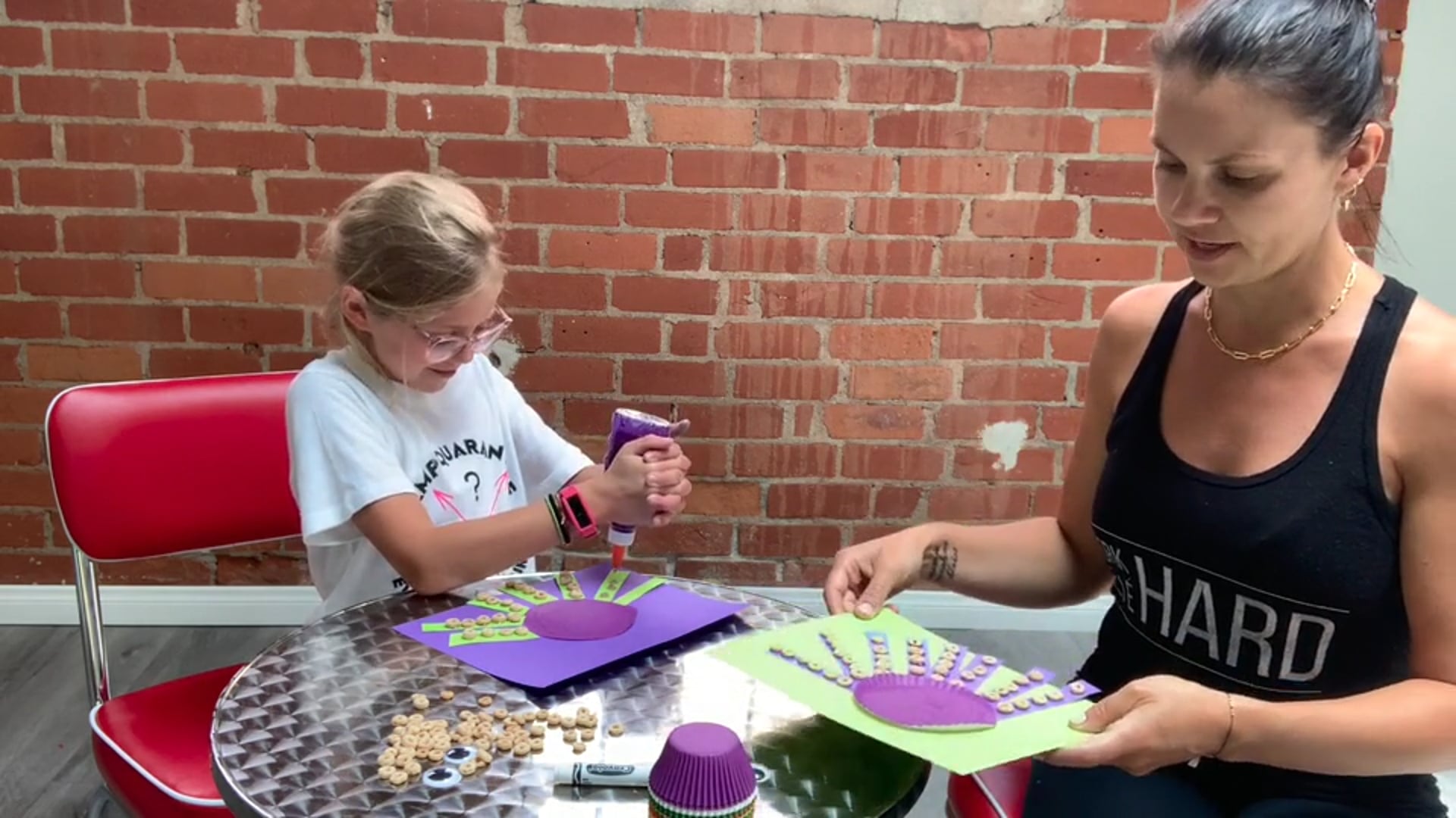 Make a Cheerio Octopus with Miss Sophie and her friend Kya!
