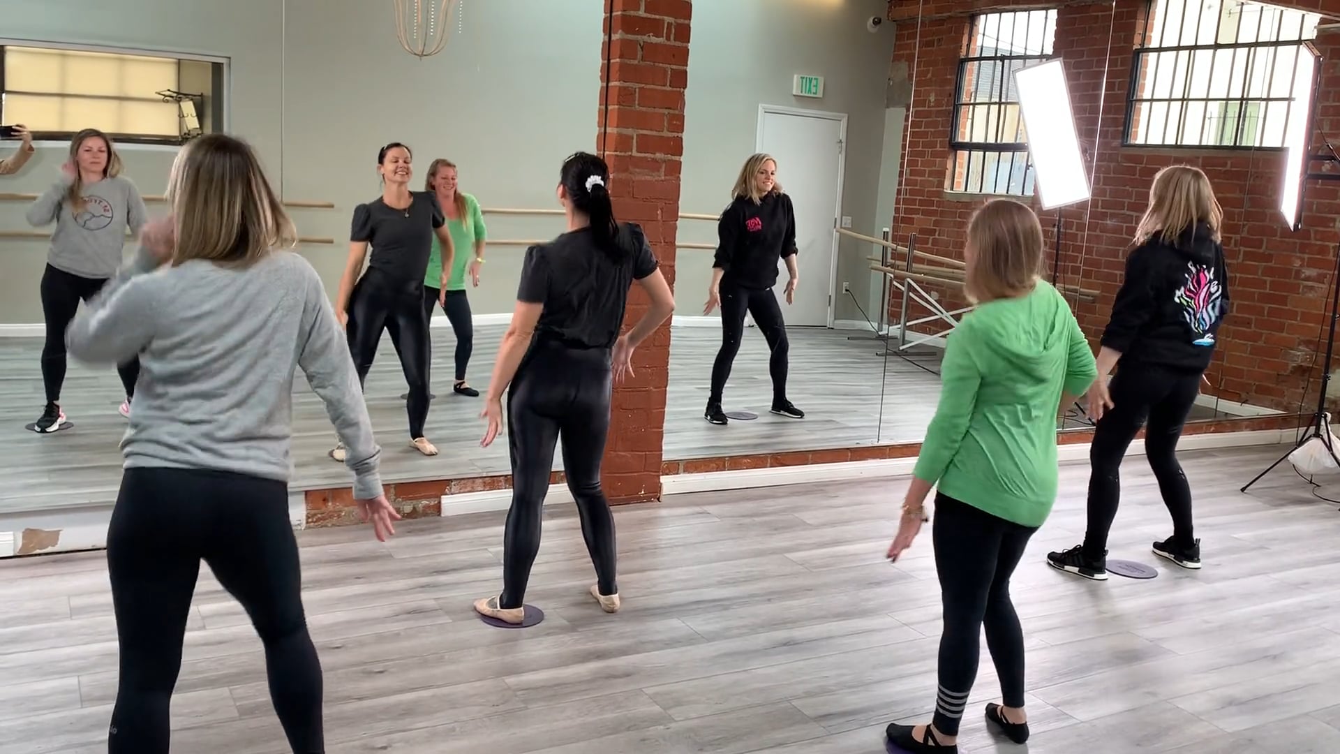 Stand Up Sit Down - Follow Along