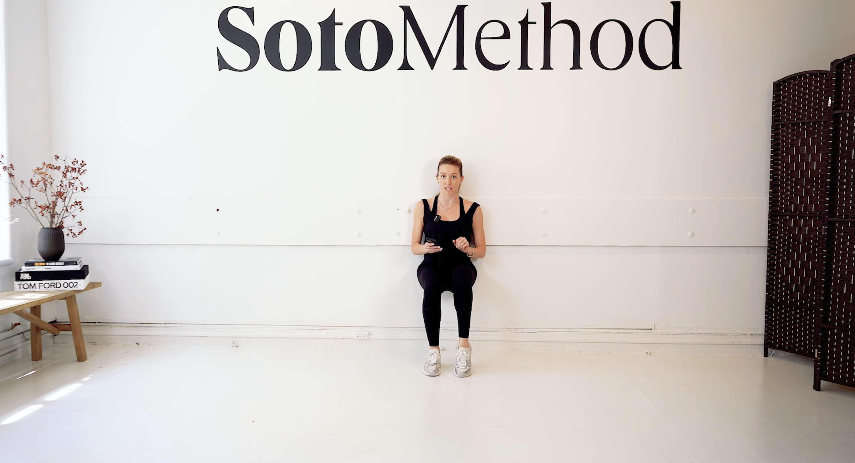 5 Min Express Legs - Wall Sit