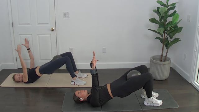 DAY 27 - 5 Min Express Glutes