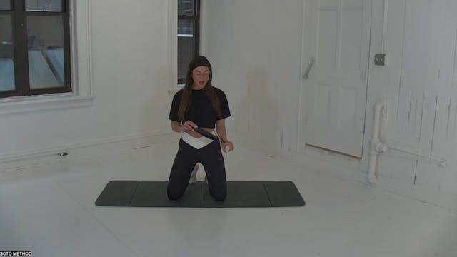 5 Min Band Stretch w. Grace (Jan 21)