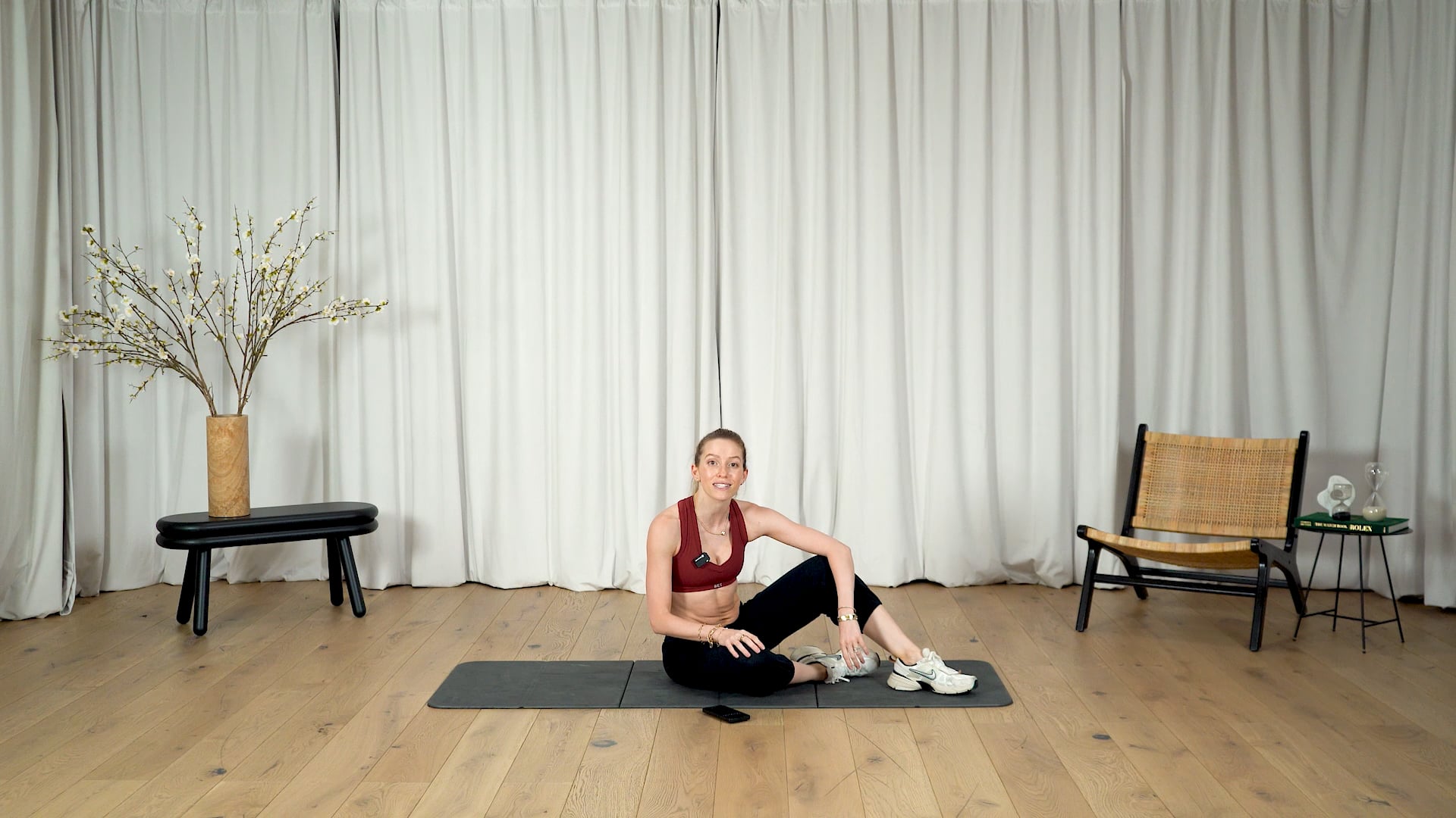 DAY 14 - 5 Min Express Abs on Back