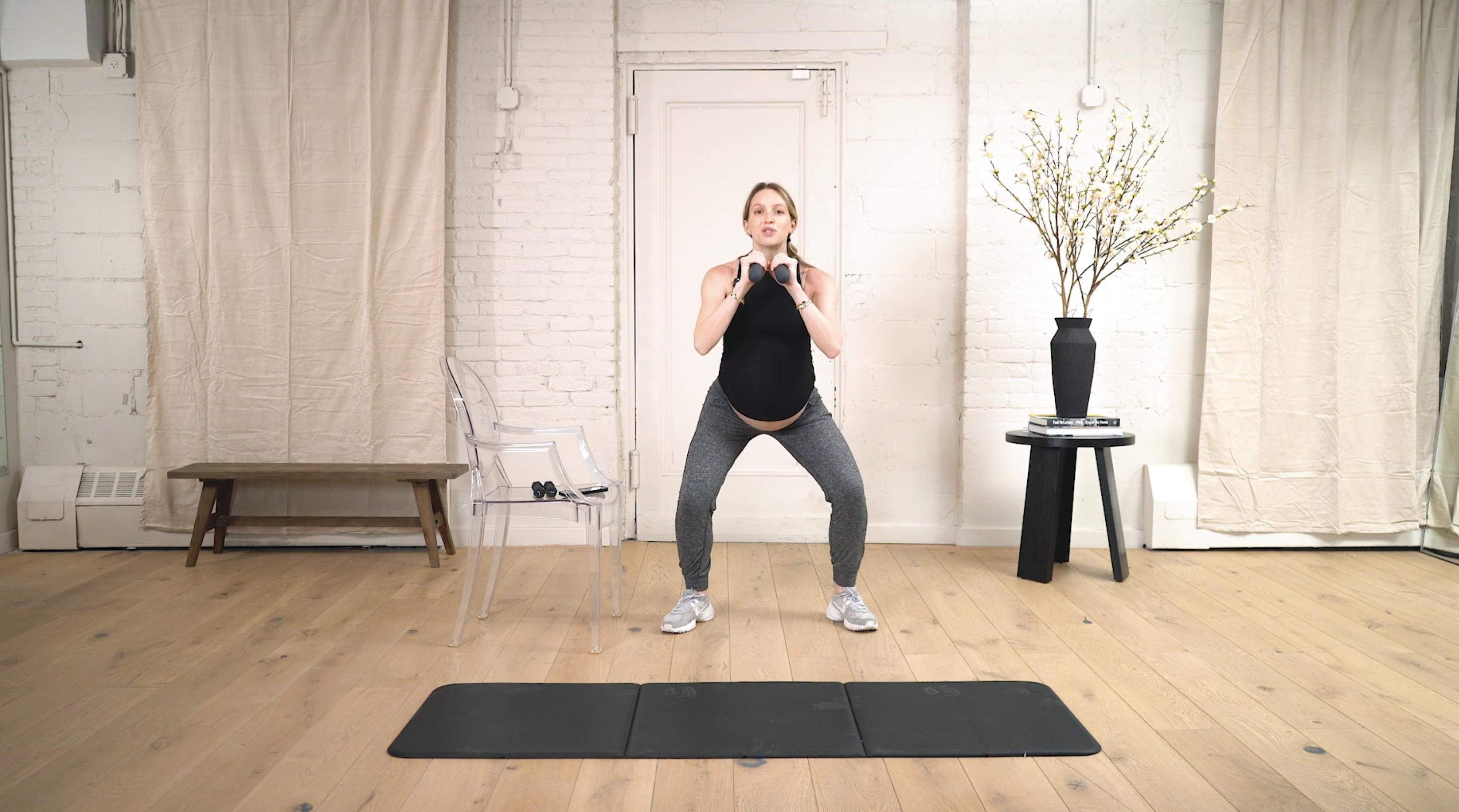 10 Min No Cardio Sculpt (37 weeks Pregnant)