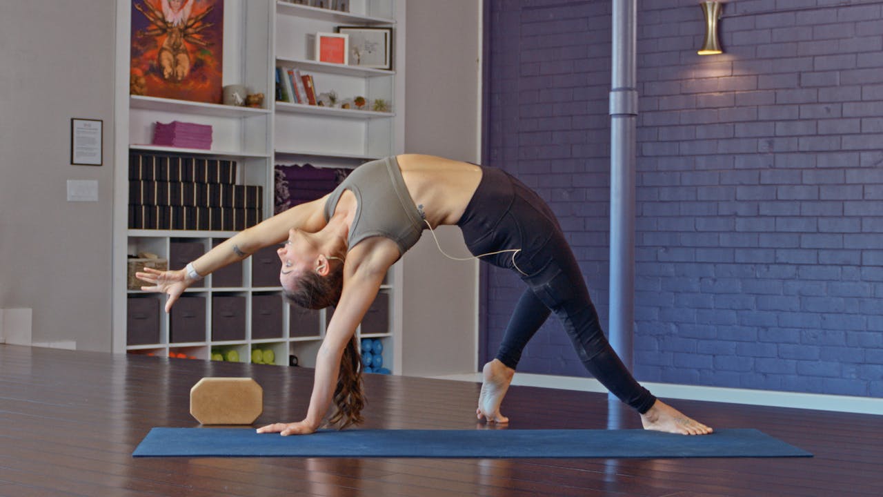 Yoga for Strength and Stability - Bethany (she/her) - Space Yoga Online