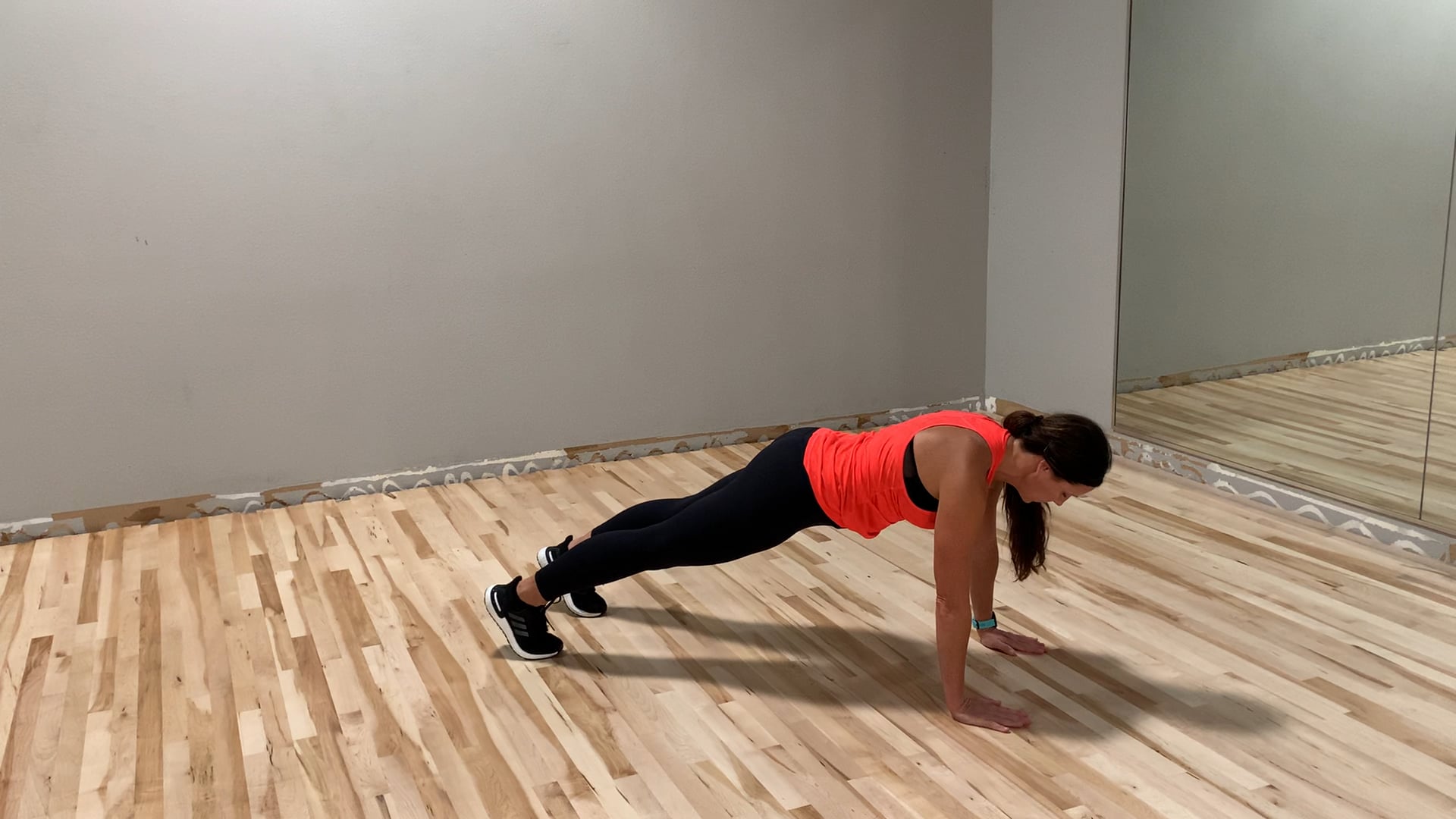 Spider knee plank to diagonal reach alt arms R/L