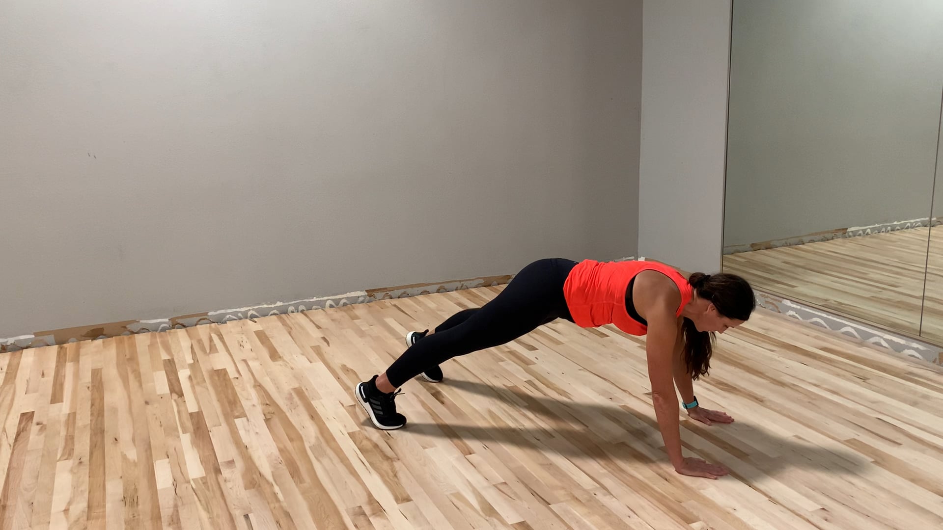 High plank knee crunch leg extend 