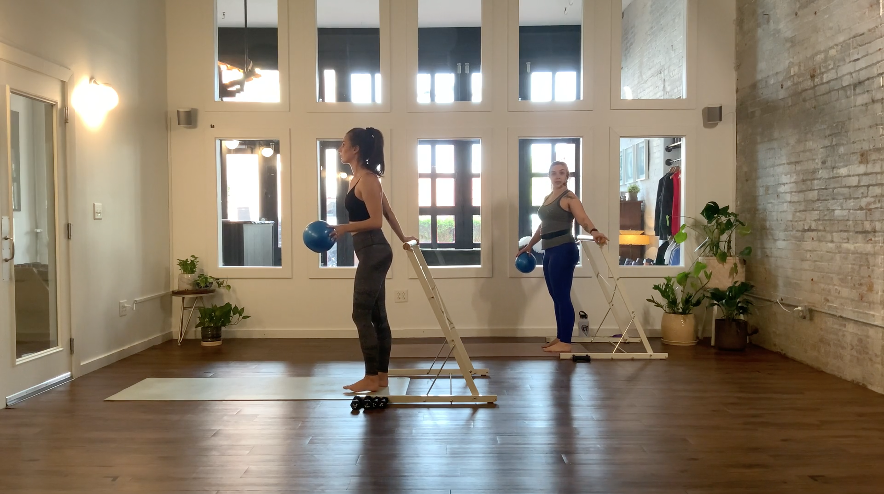 Barre Express | M'Le Leach | 39 minutes