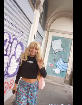 Strip-tease  extérieur  