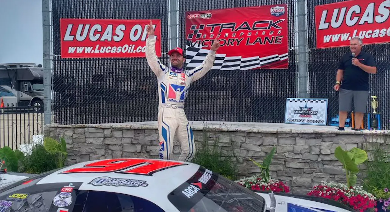 arca race at milwaukee mile