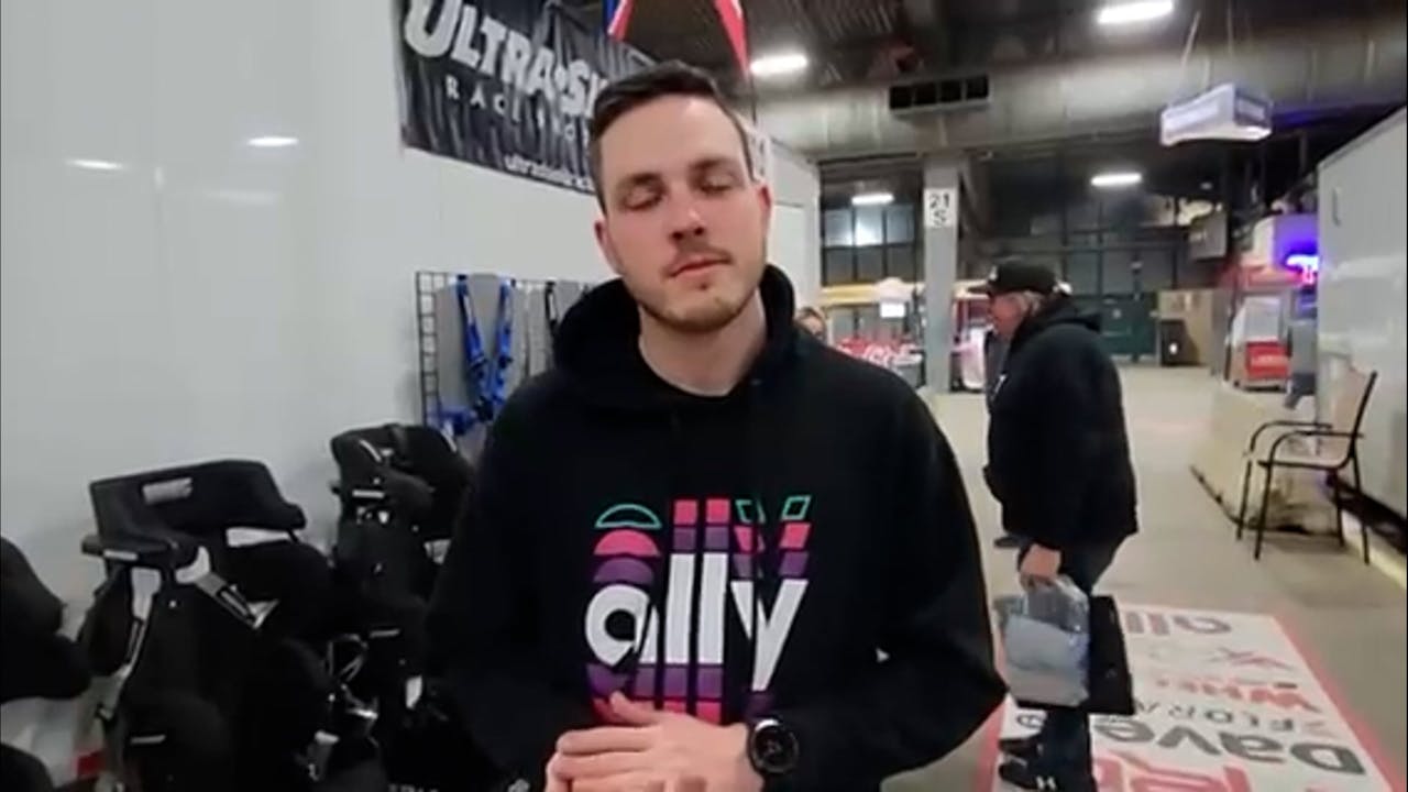 2022 Chili Bowl Alex Bowman Opening Day All Hendrick Motorsports