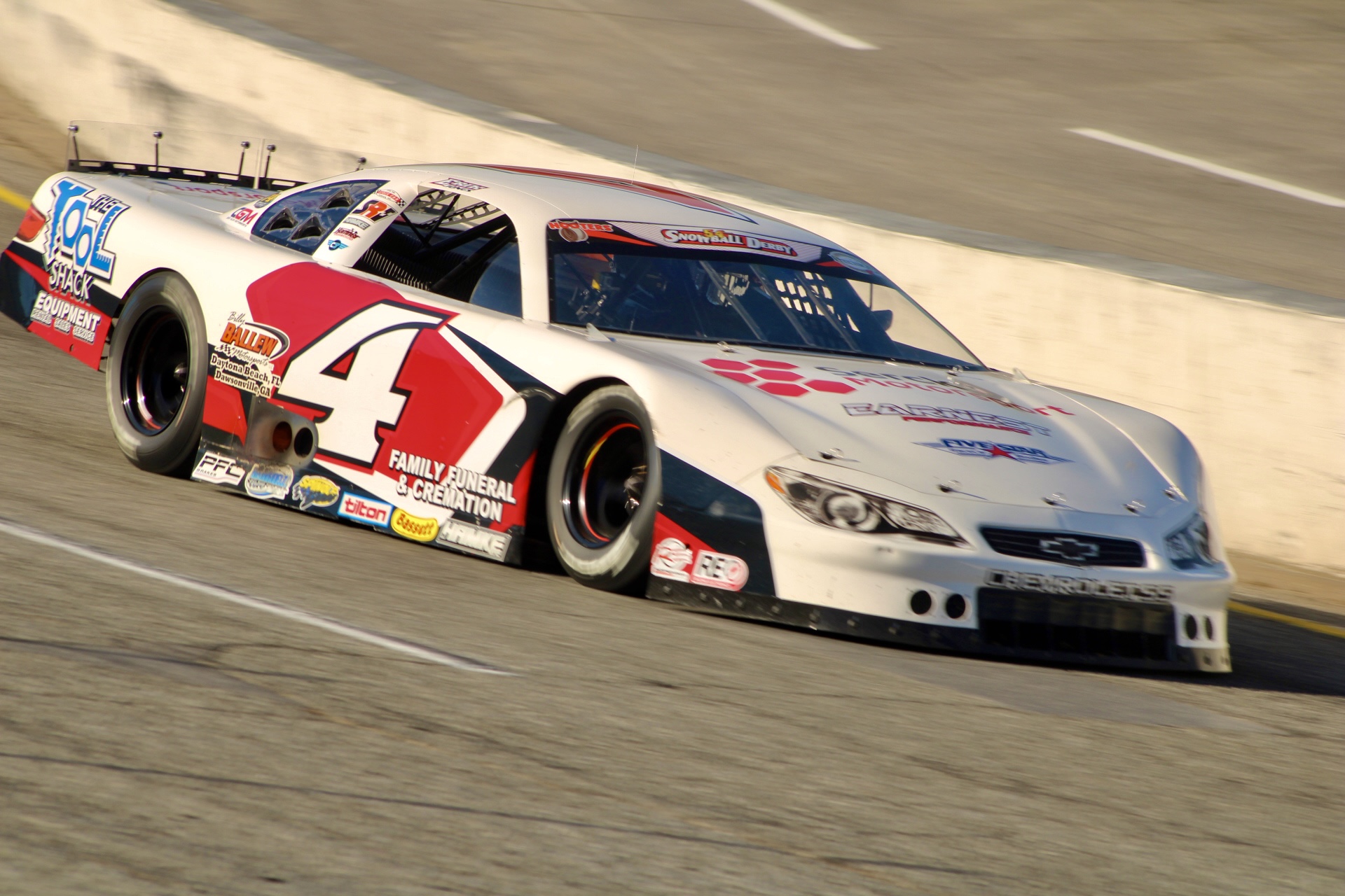 Erik Jones Breaks Down Thursday Derby Practice - 12.2.21