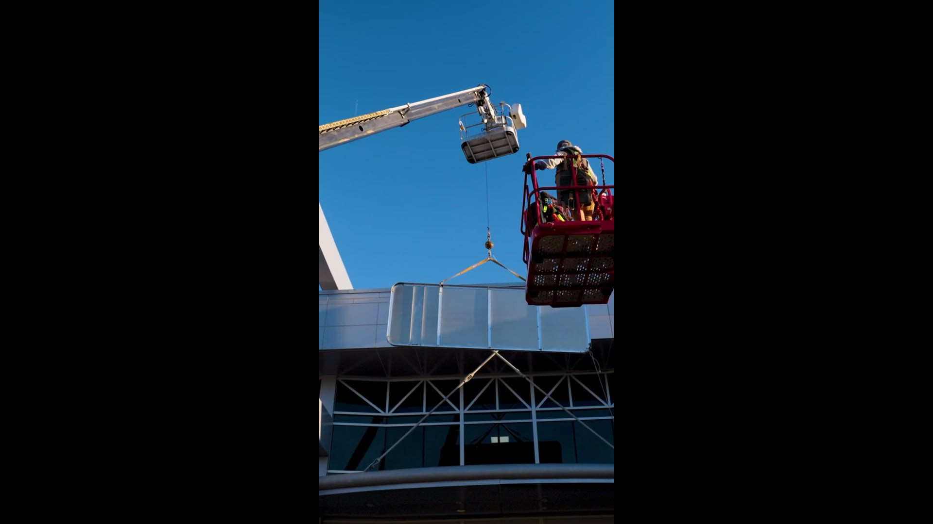 Haas Factory Team Sign Hanging