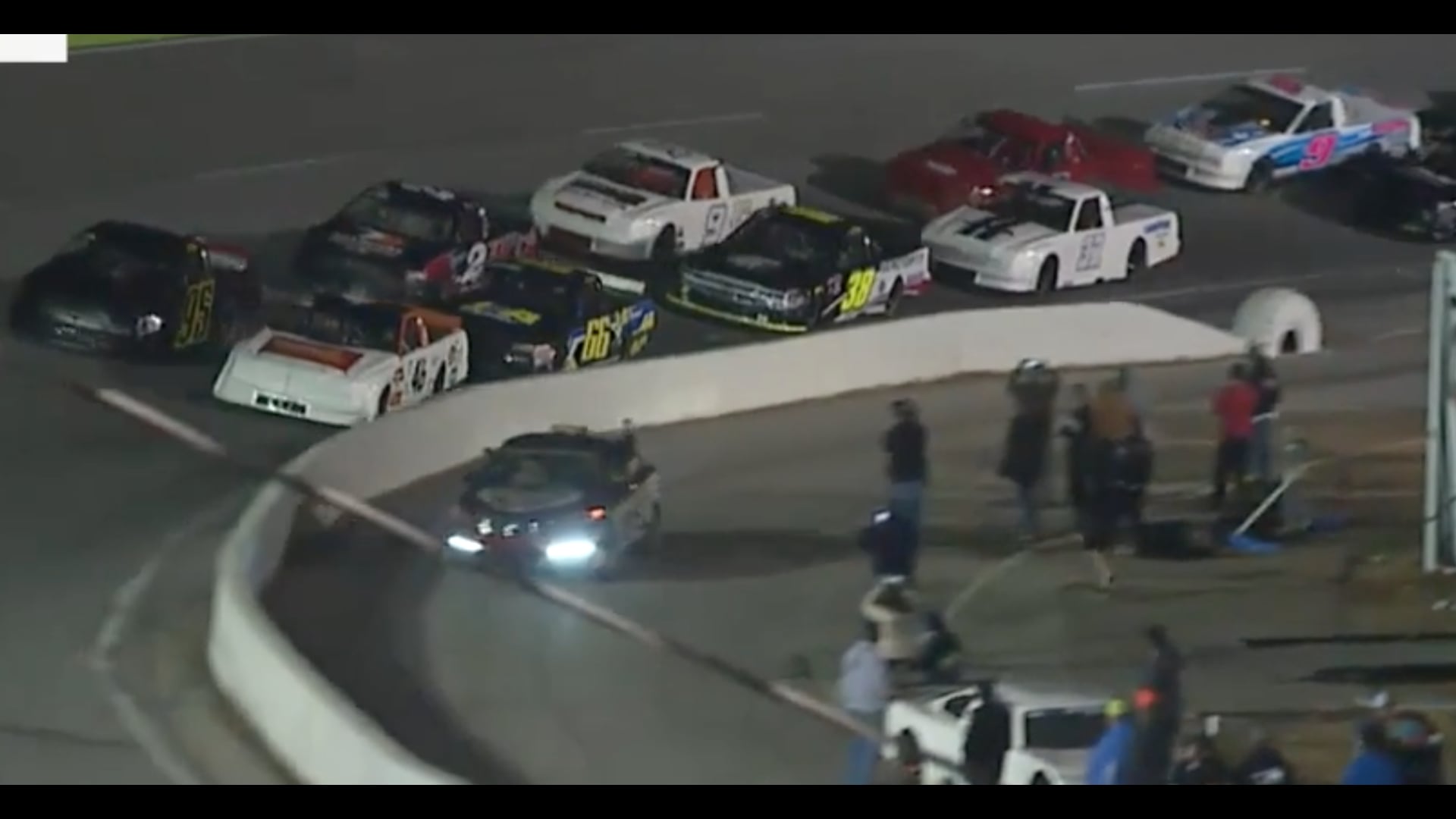 2017 Snowball Derby - Pro Trucks - Highlights