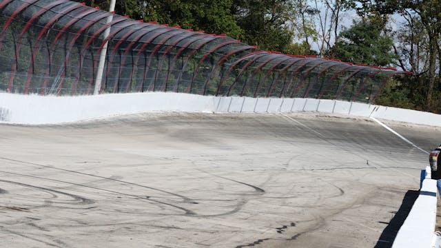 Drivers Prepare for the Winchester 40...