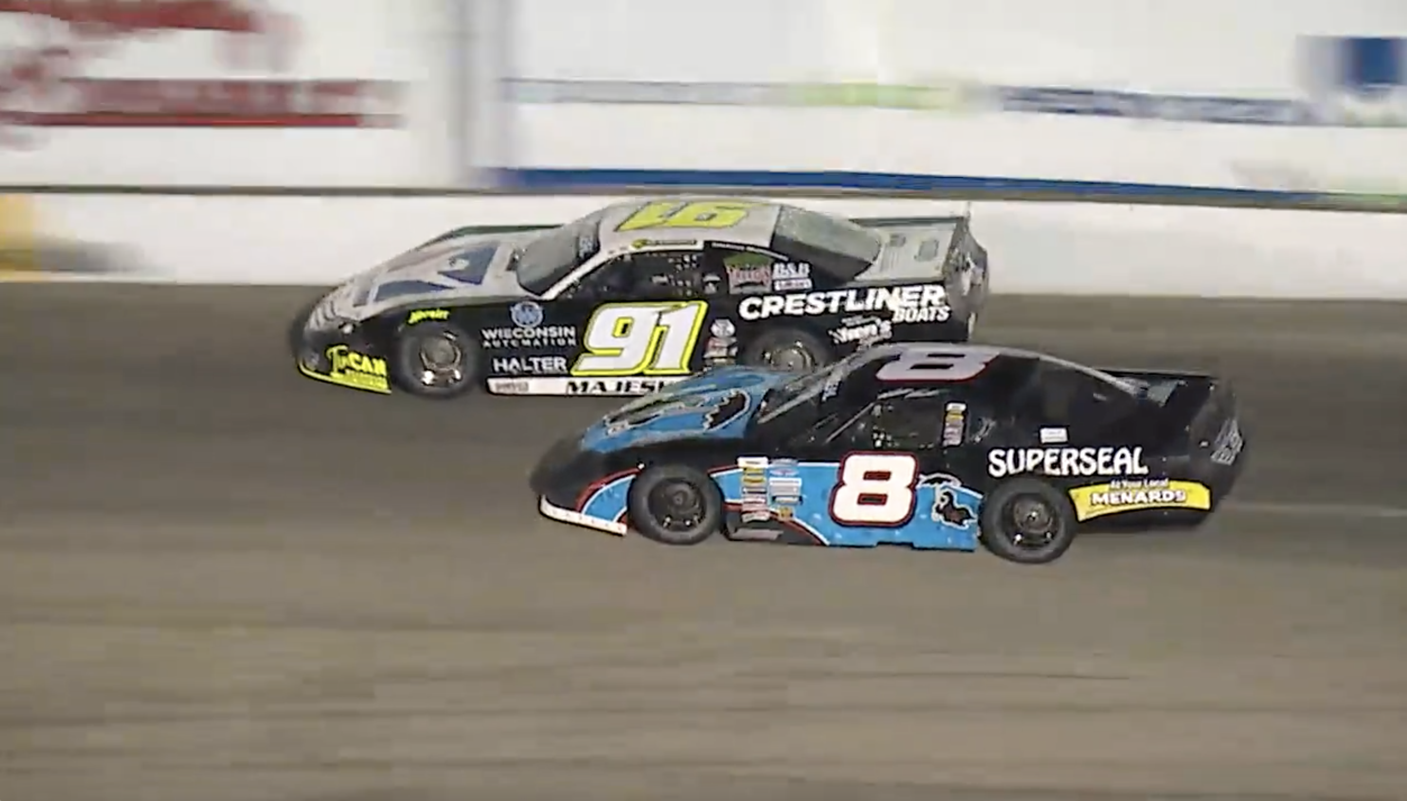 Matt Kenseth and Ty Majeski Battle For The 2019 Slinger Nationals Title