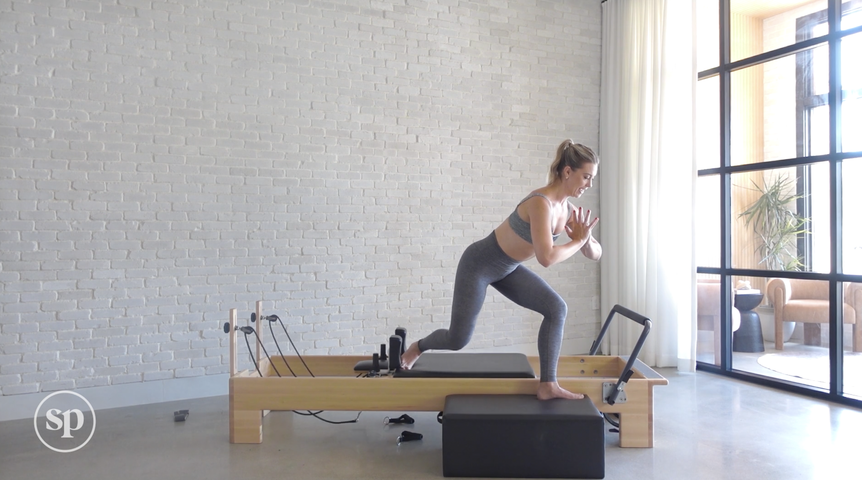 40 Minute Glutes + Abs with Danielle