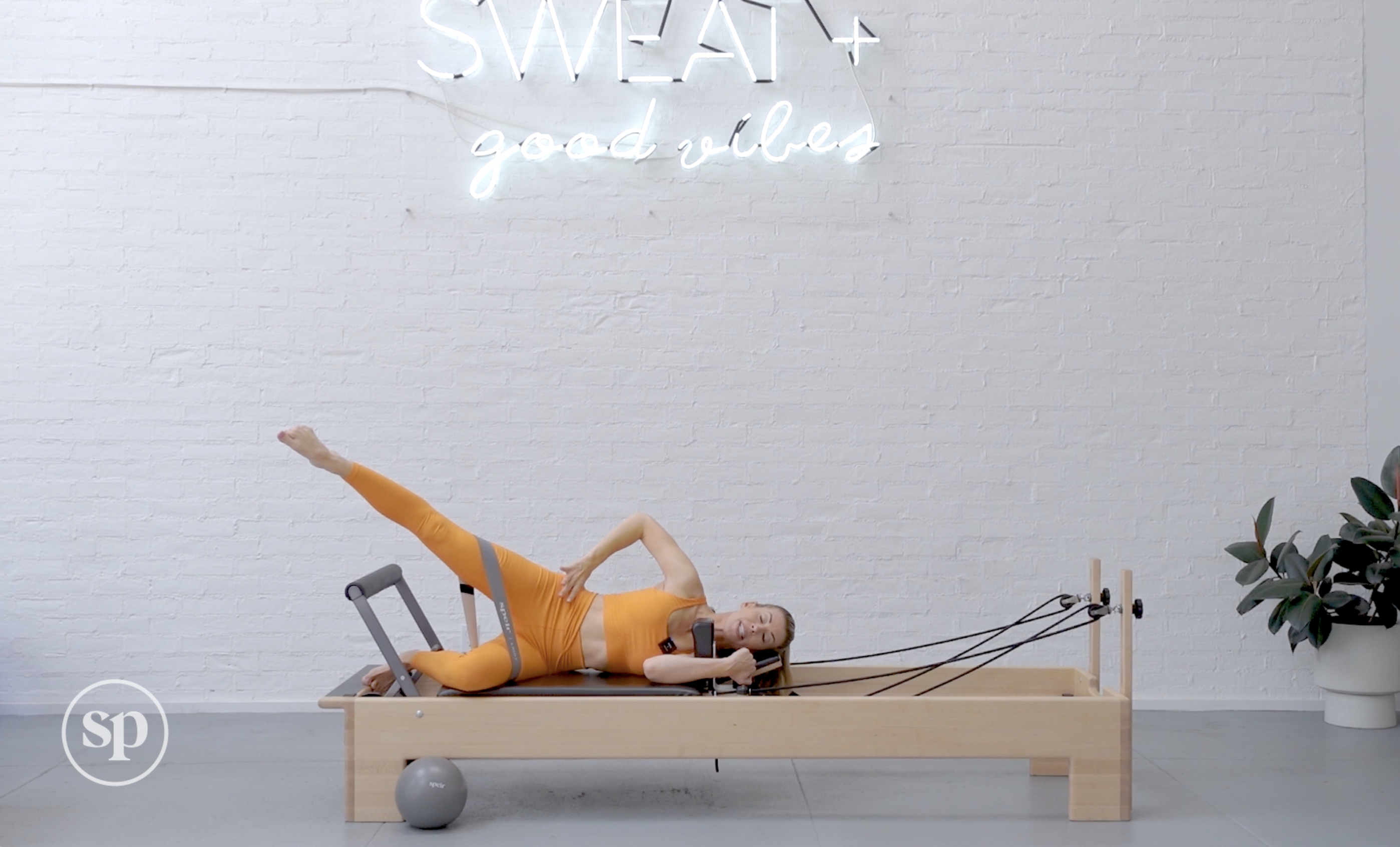 30 Minute Glutes Sculpt