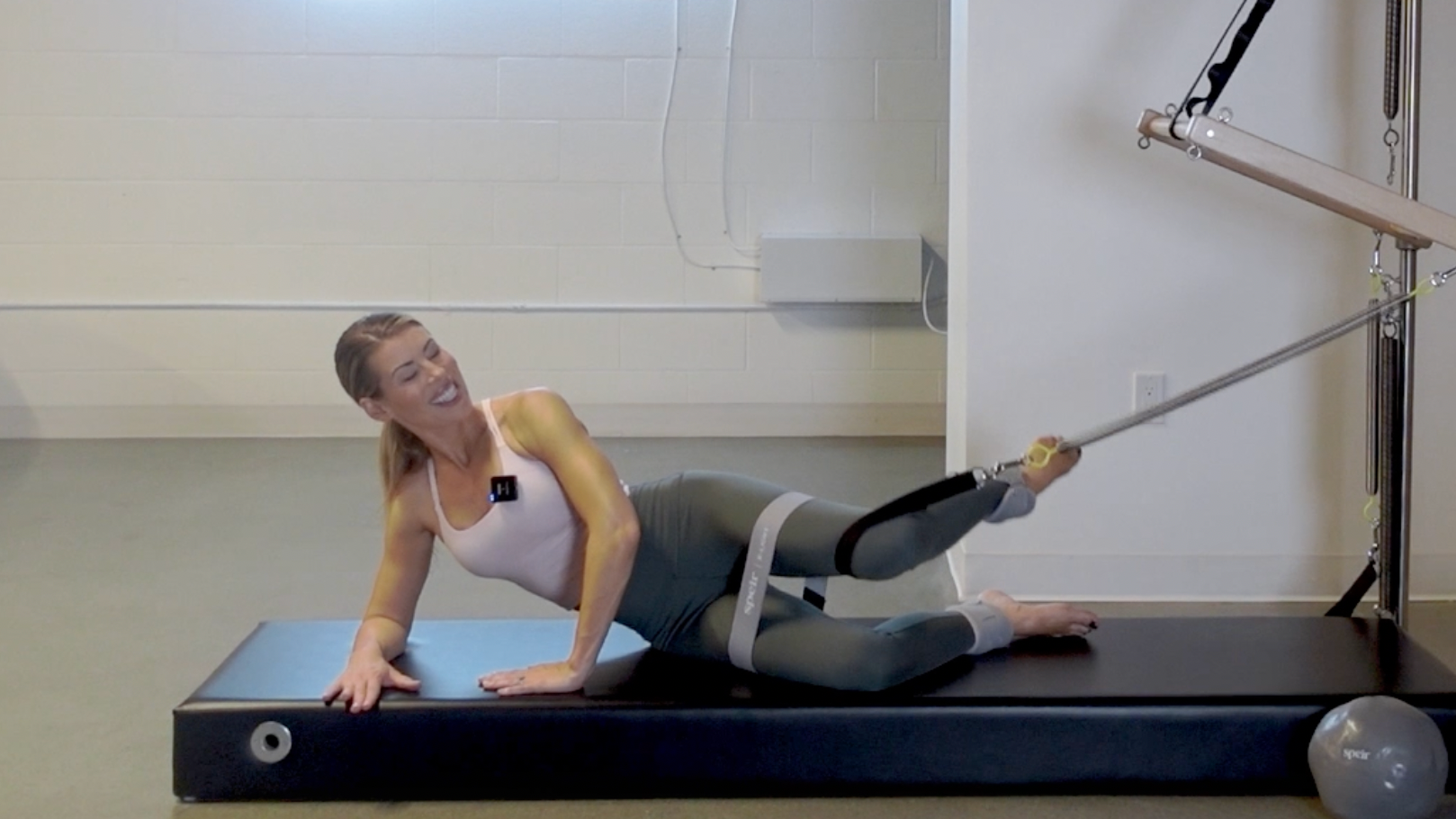 Tower Glutes + Abs Sculpt