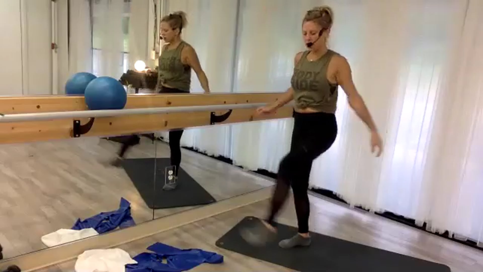 LIVE ZOOM BARE GLUTES & ABS w:#marinucci  Jun 24, 2020 06-55 AM