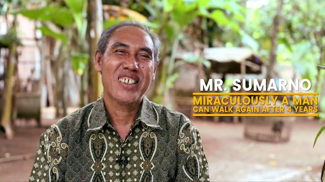 MIRACULOUSLY! A MAN CAN WALK AGAIN AF...