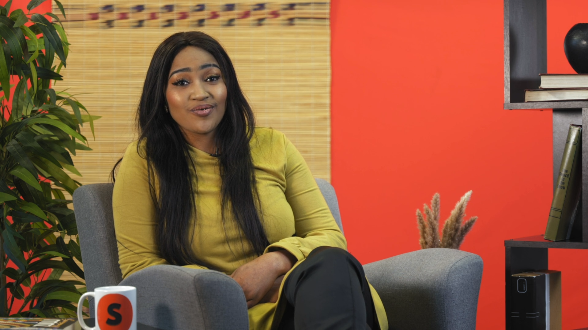 Isikhangiso / Advertisement 