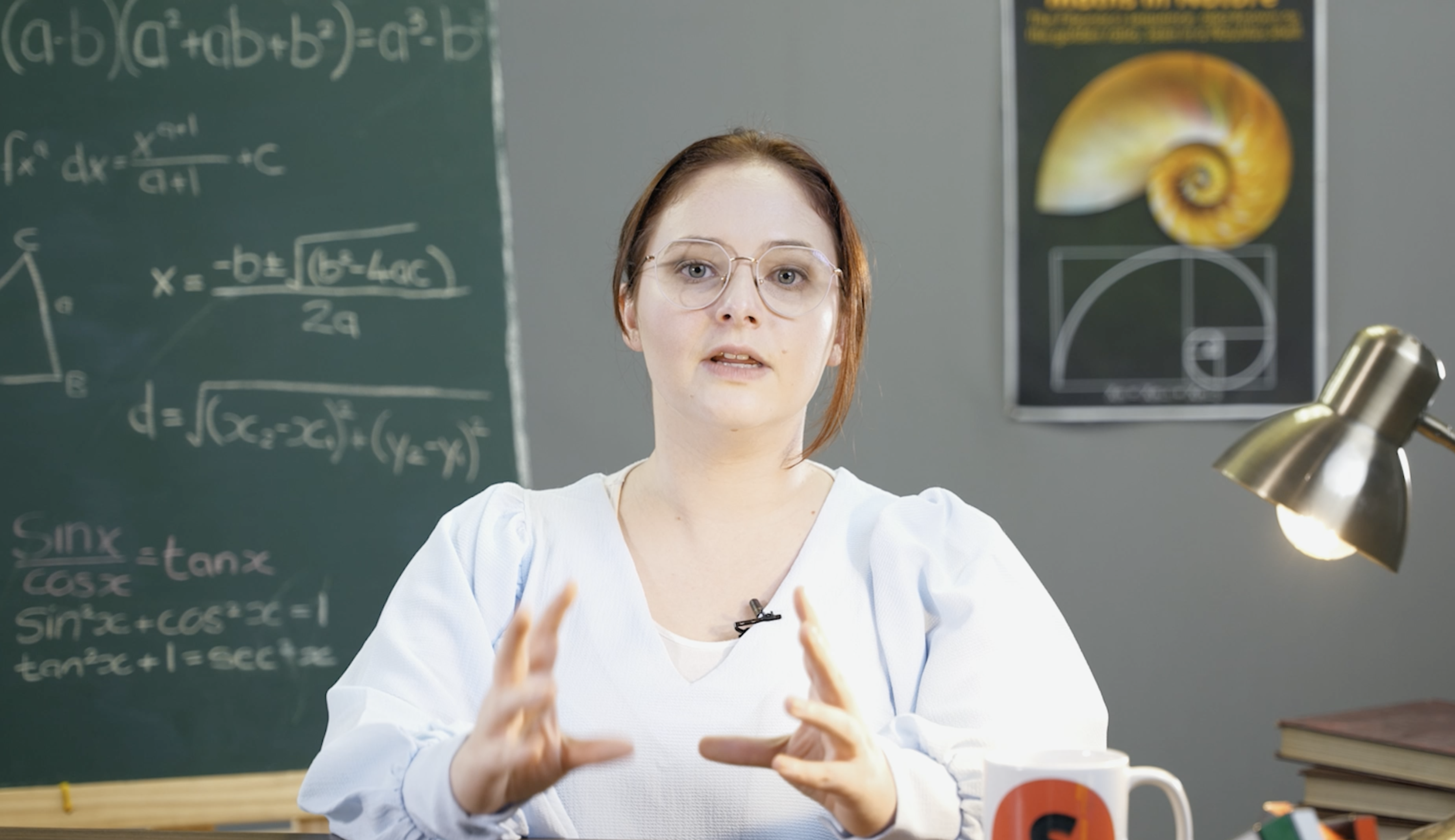 Arithmetic Patterns - Determining Rule in Words and Formulae 