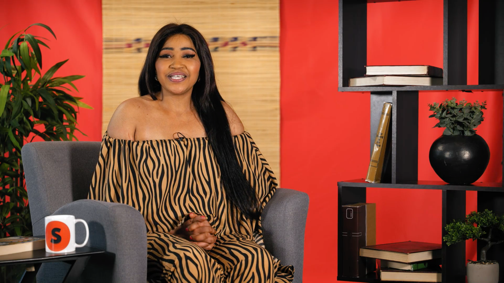 Ukwakheka komusho nezivumelwano zenhloko / Sentence construction