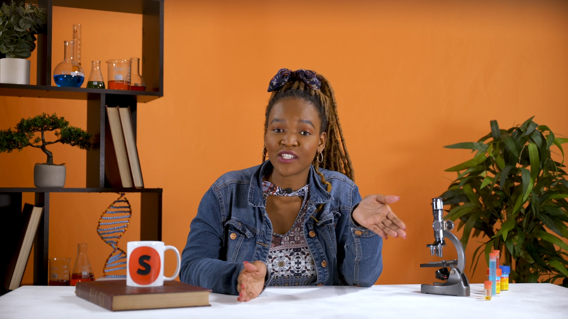 Plant reproduction: Dependence on water and sexual and asexual reproduction