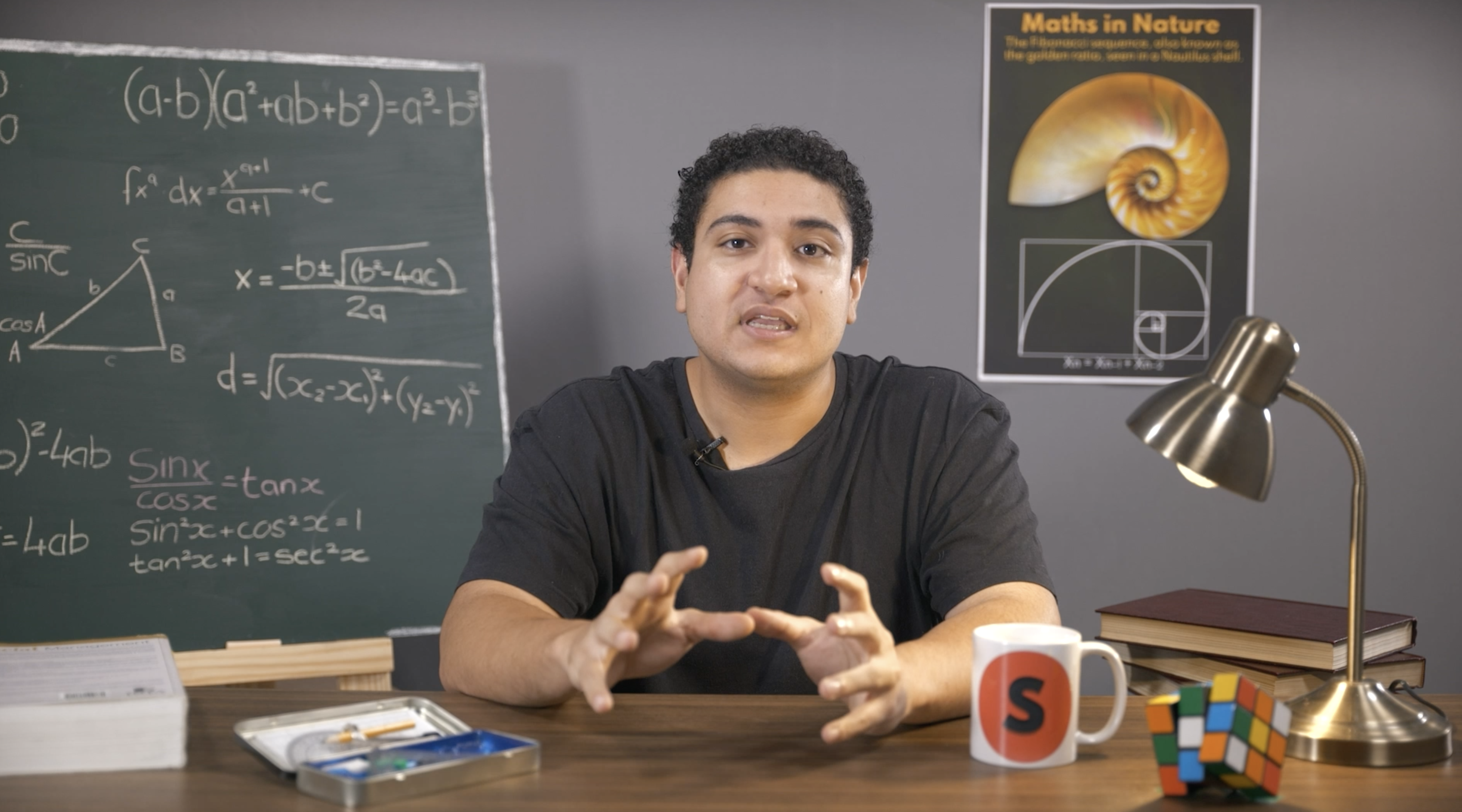 Algebraic Expressions Part 3: Factorisation