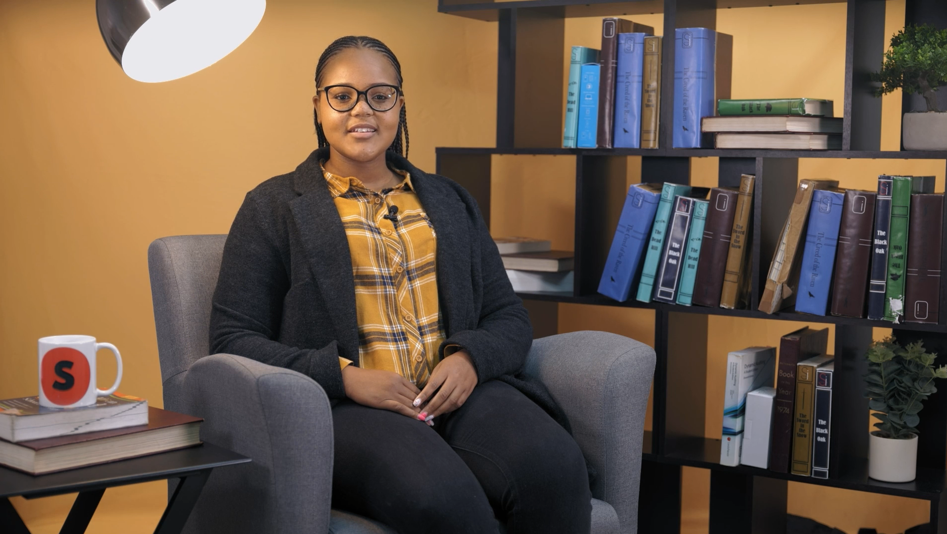 ‘Homage to my hips’ by Lucile Clifton seen poetry