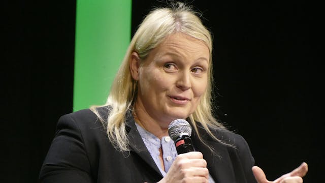 Calling the Shots: What Football Dire...