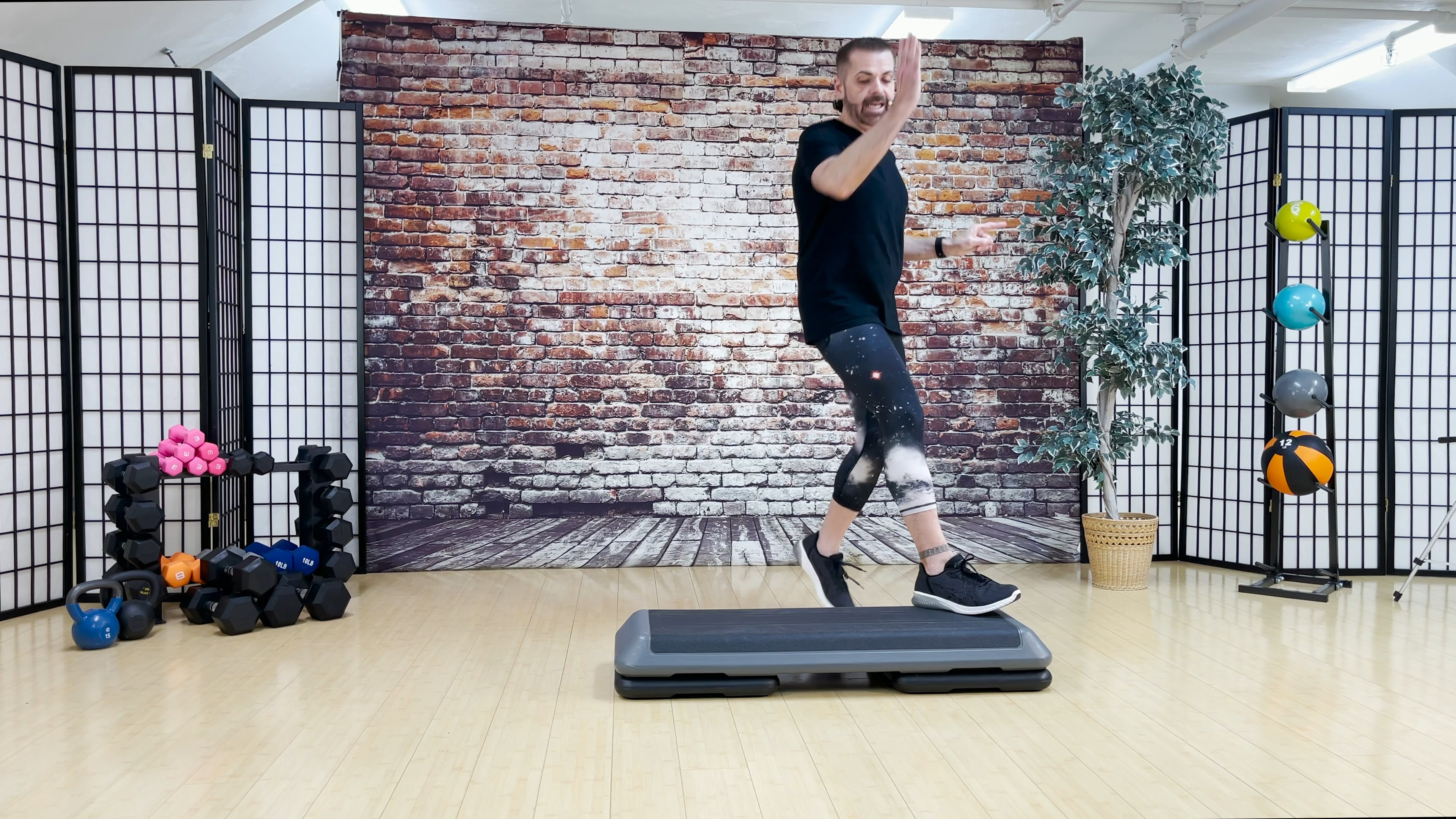 Step Express 032821 4K 30 Min Step Workout