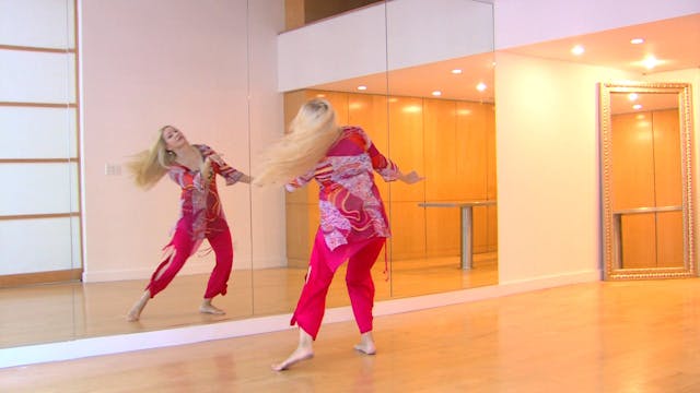 Belly Dance Footwork Patterns and Com...