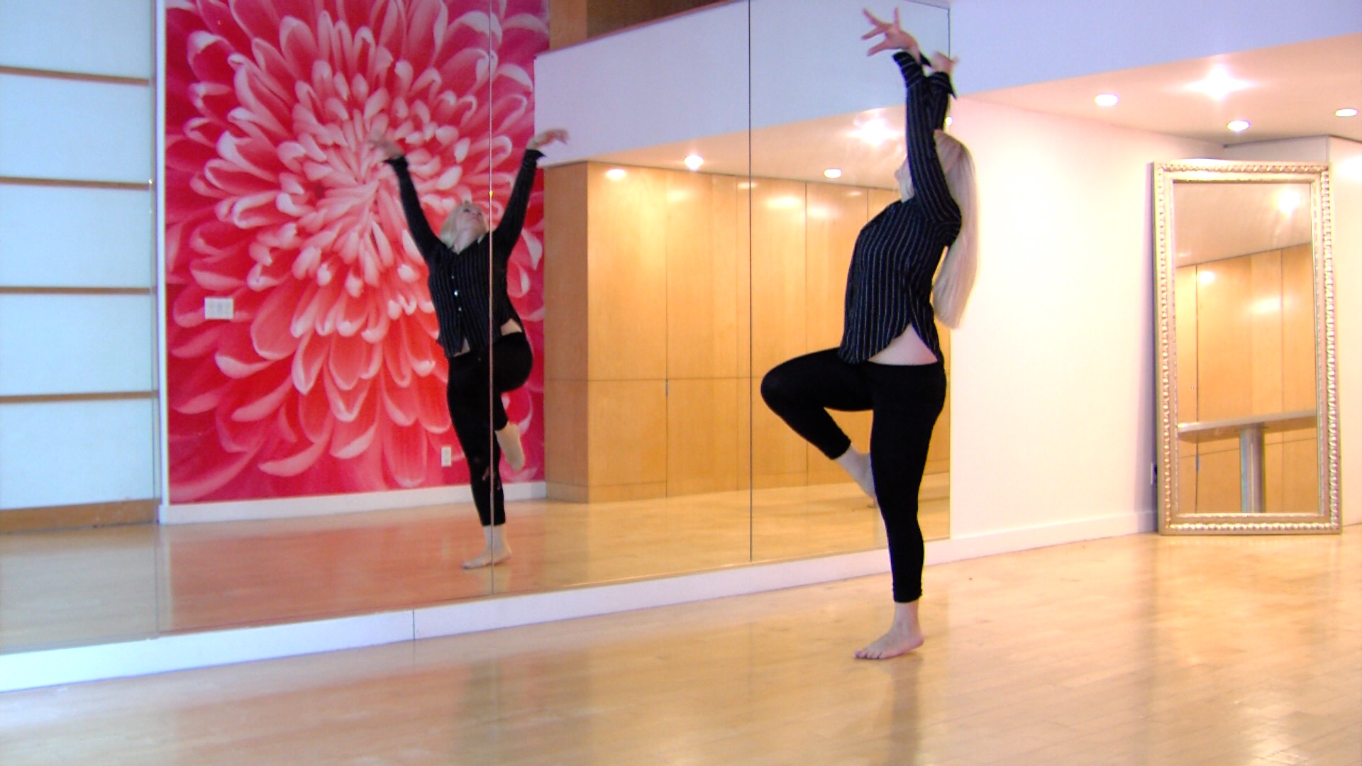 Belly Dance Dramatic Travel Combinations 1 ("El Hilwa Di" Practice Choreography)