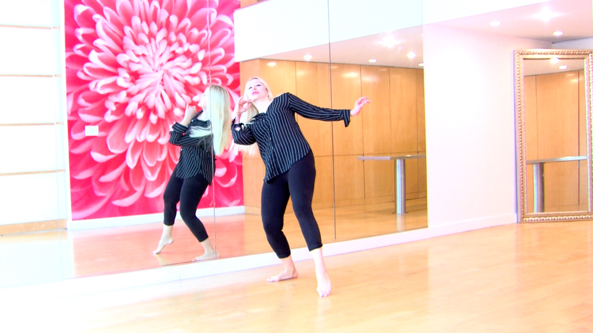 "El Hilwa Di"Practice Choreography - 2 casses