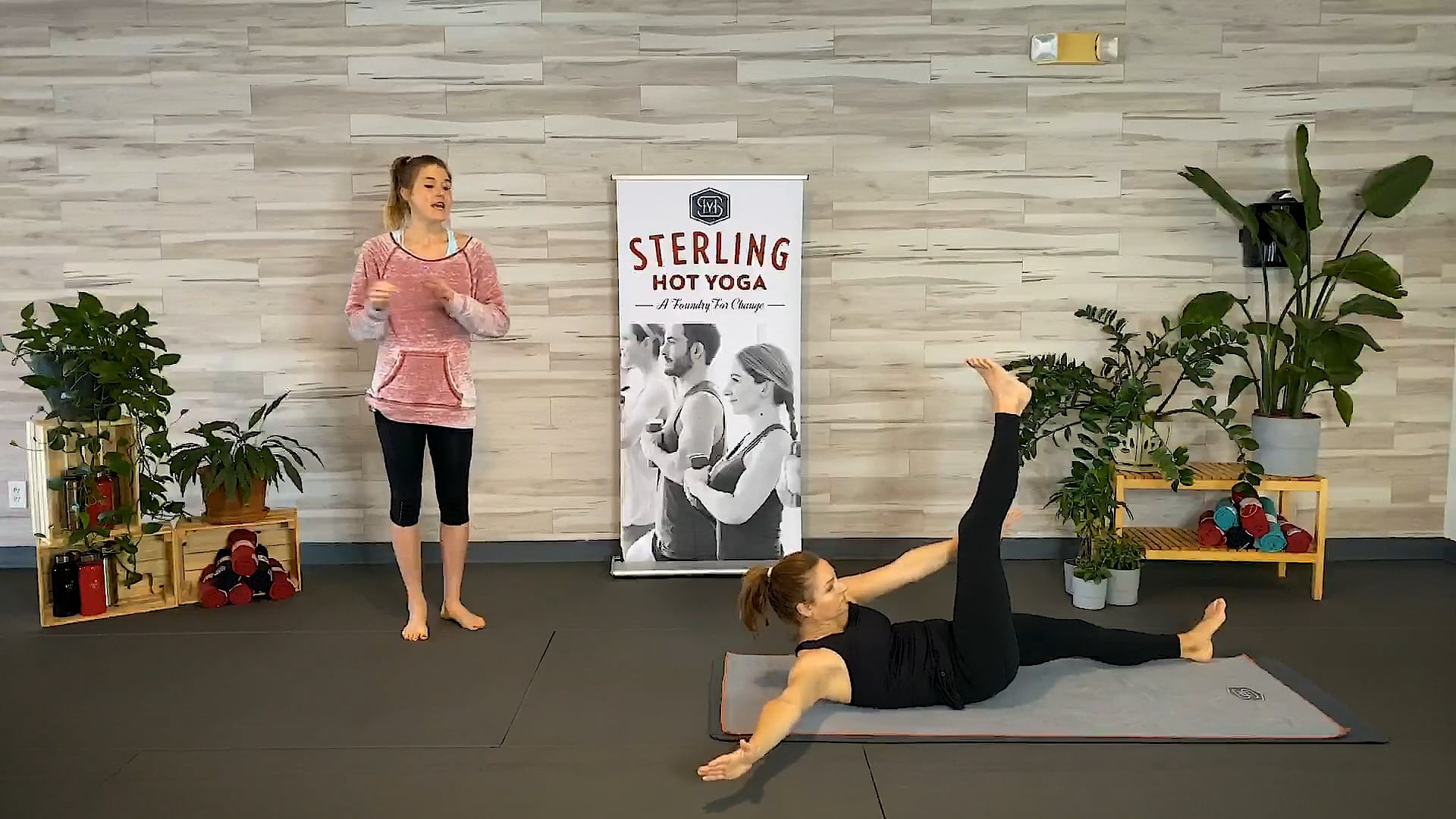 U - 45min Hot Pilates with Caro