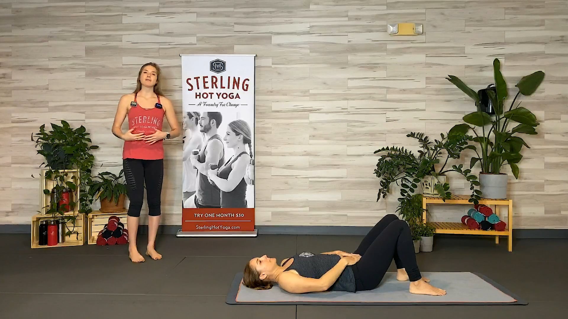 S - 45min Hot Pilates with Caroline