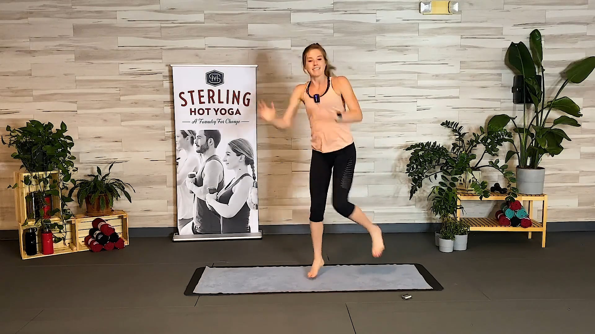 30min Cardio and Core with Caro #6