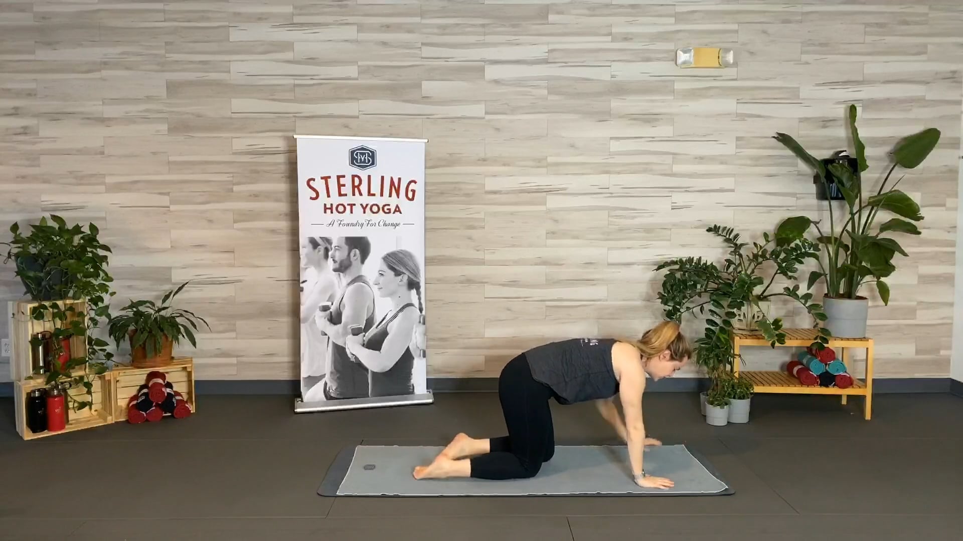 A -  60min Vinyasa With Amanda