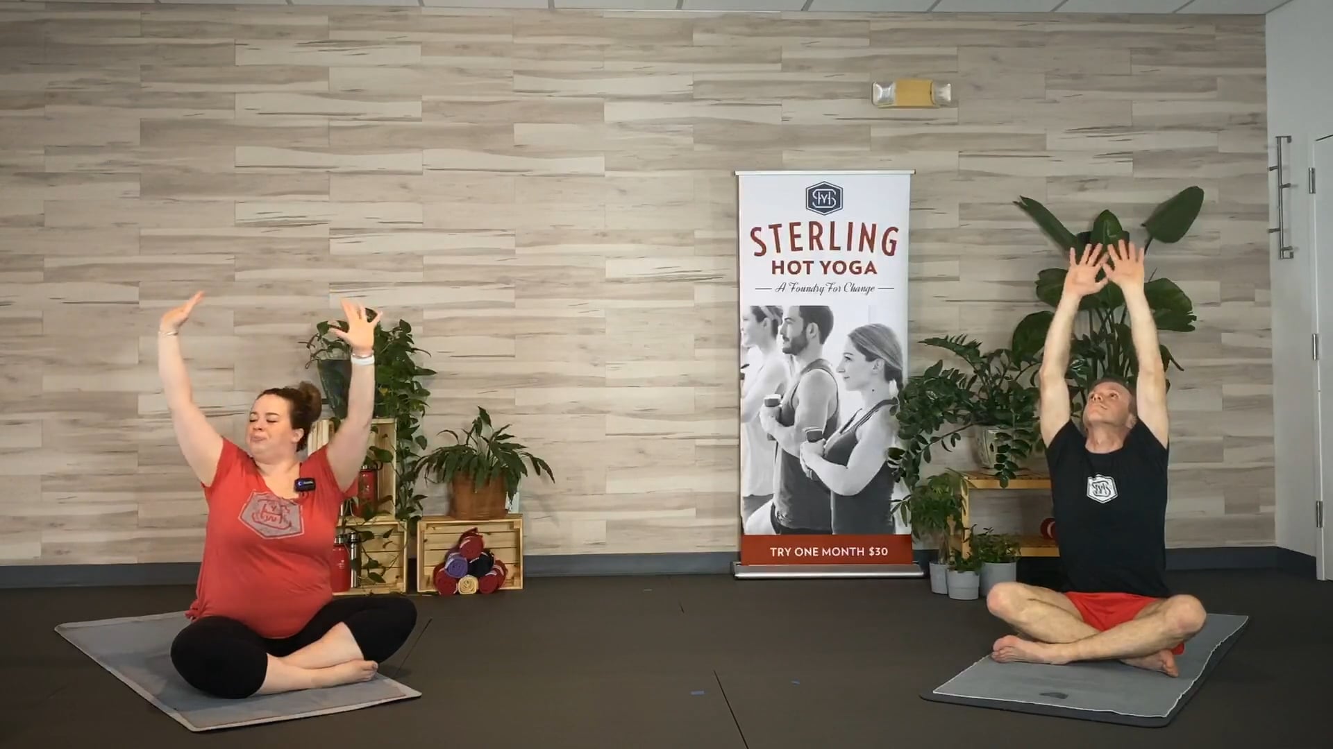 O - 60 Min Vinyasa with Erin