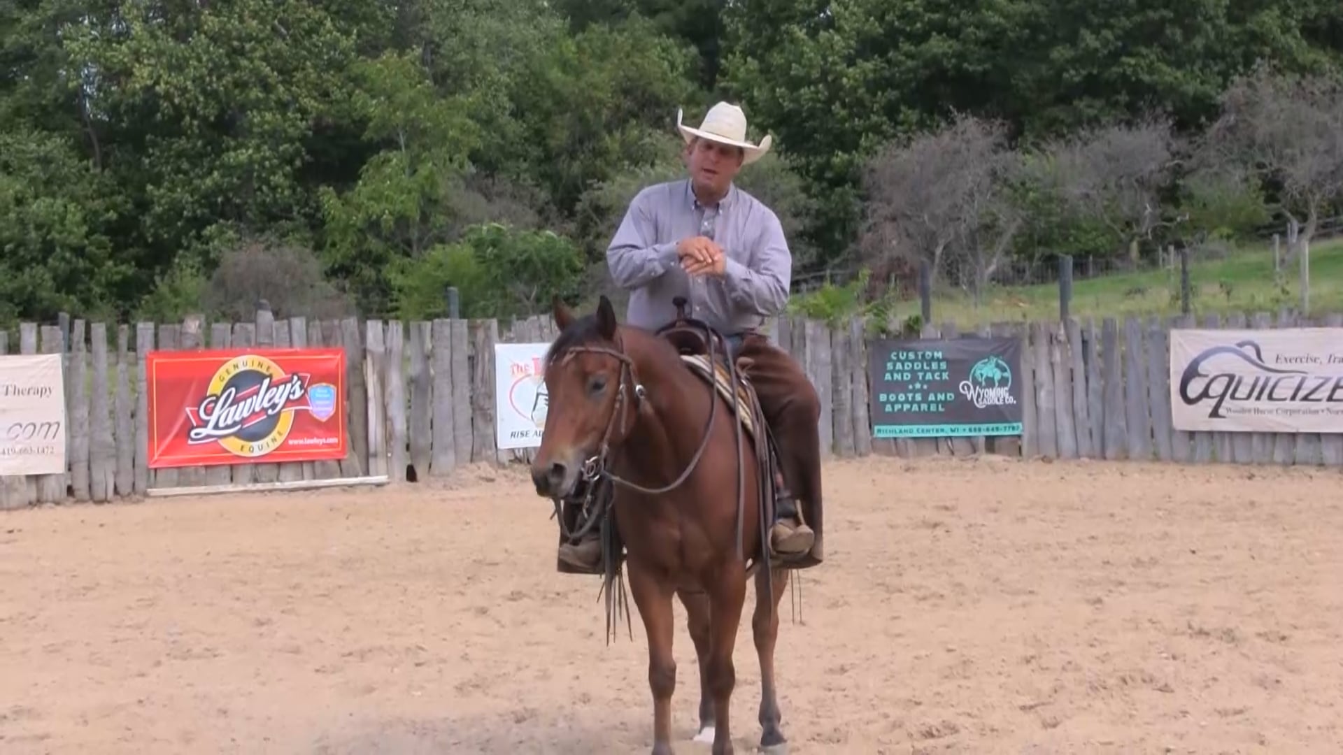 3111_Sitting the trot