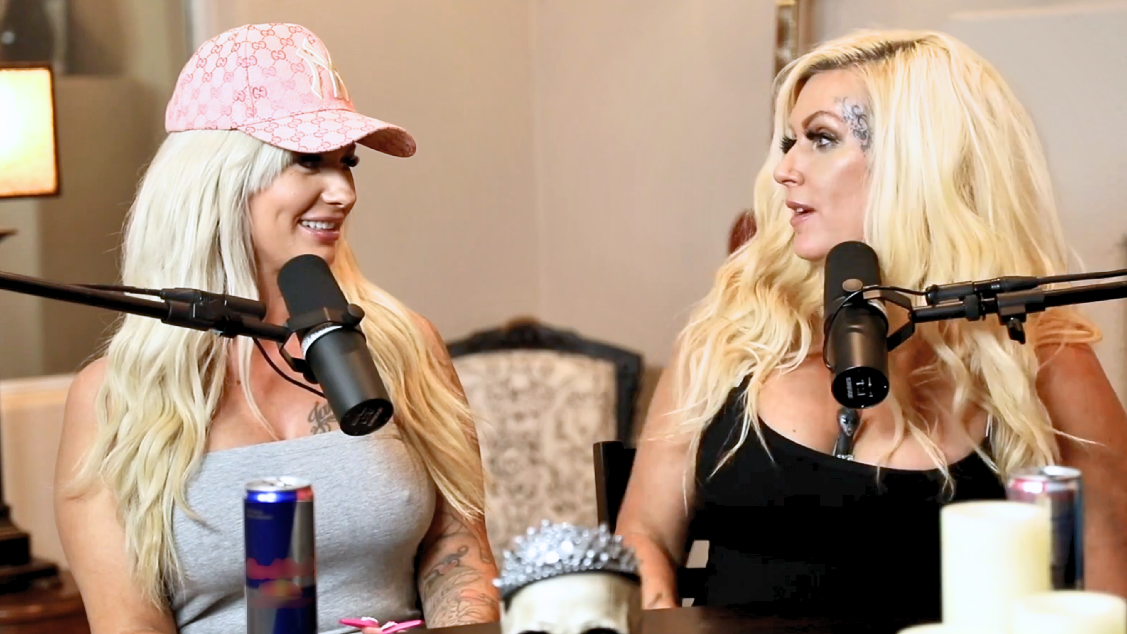 E9 | What the French with Farrah and Ashley