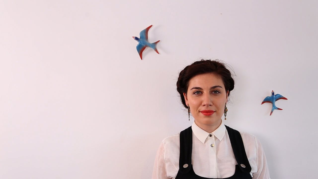 Yia Yia (Grandmother) (3-Day Rental)