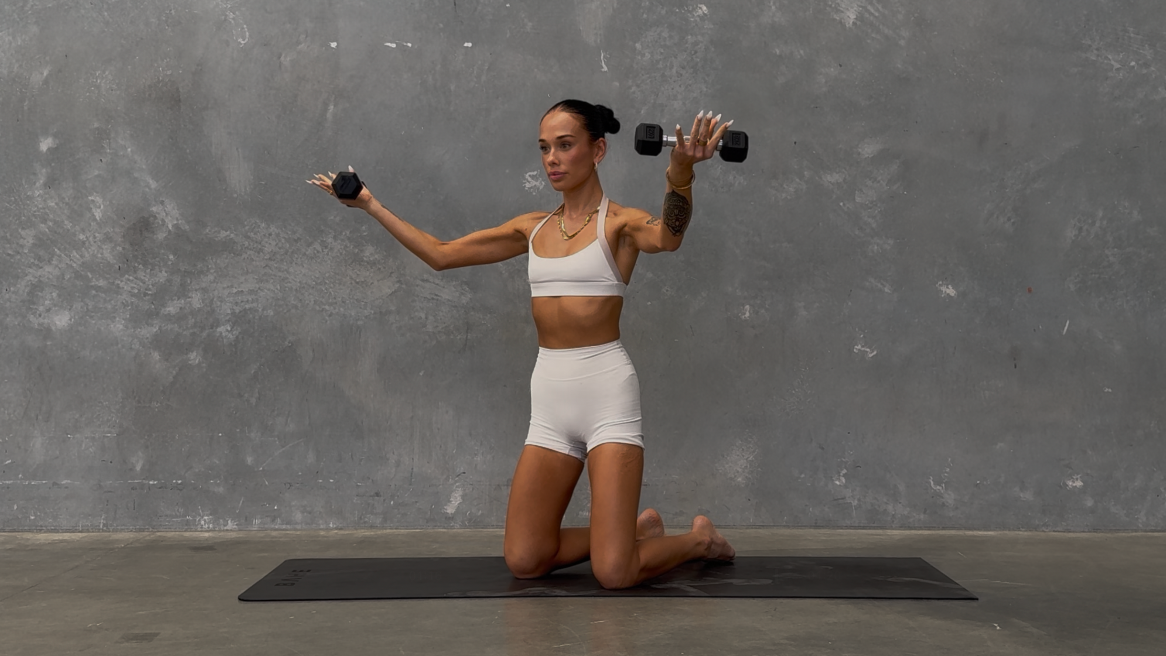 DAY FOURTEEN: 25 Minute Back & Bicep Sculpt: Weights