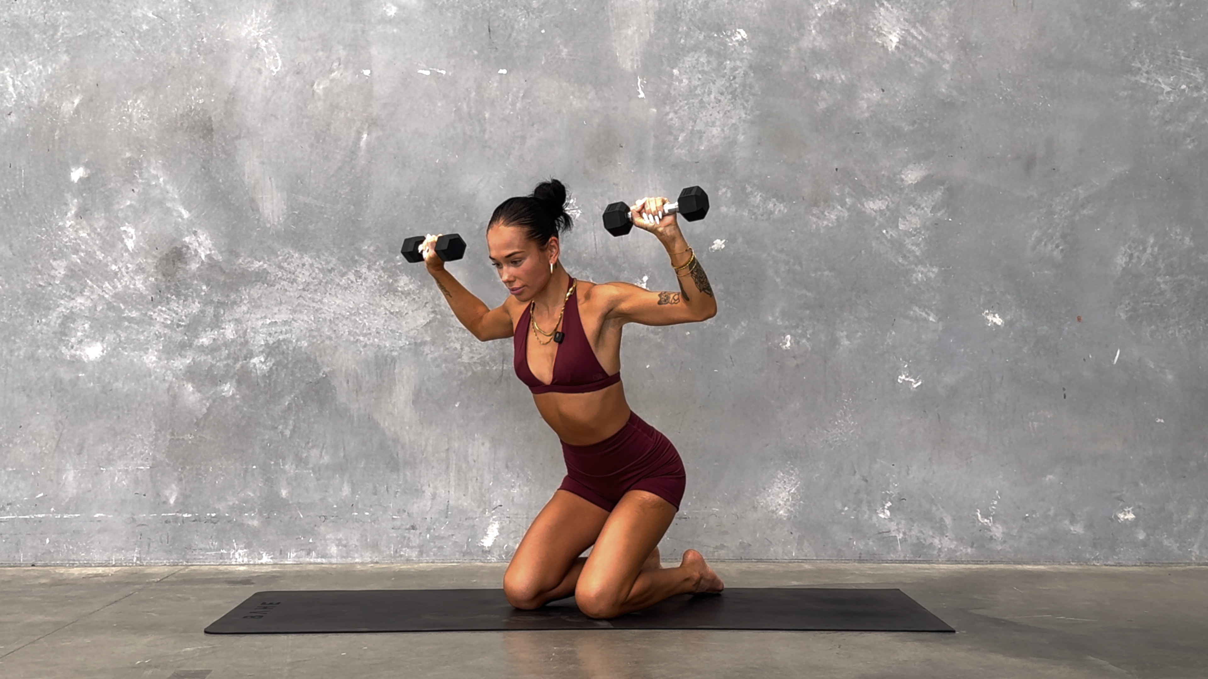 35 MINUTE UPPER BODY & BACK SCULPT: WEIGHTS