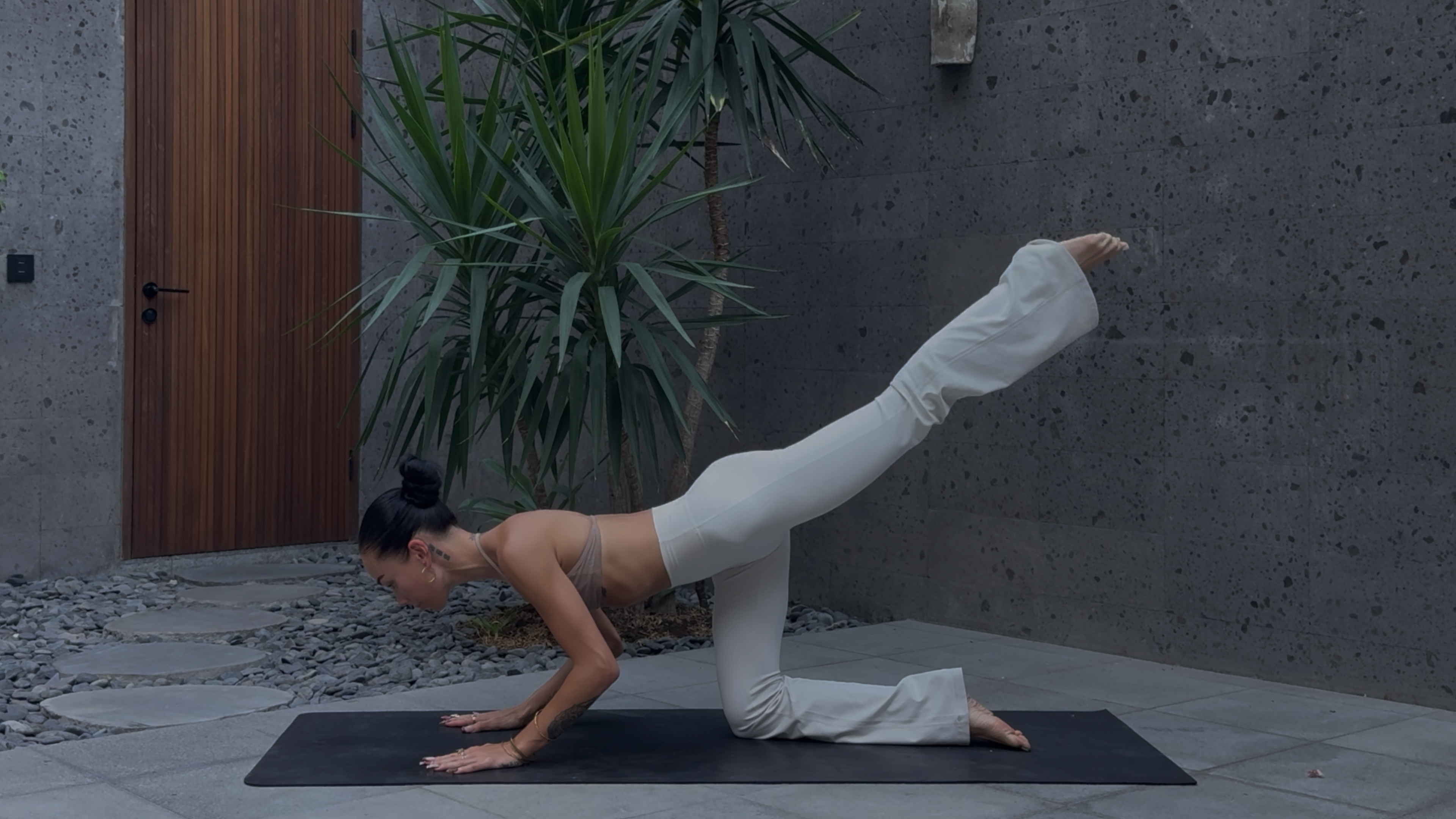 50 MINUTE FULL BODY SCULPT: ANKLE WEIGHTS