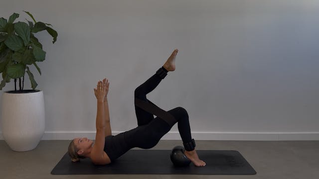 DAY THREE: 35 Minute Full Body Sculpt...