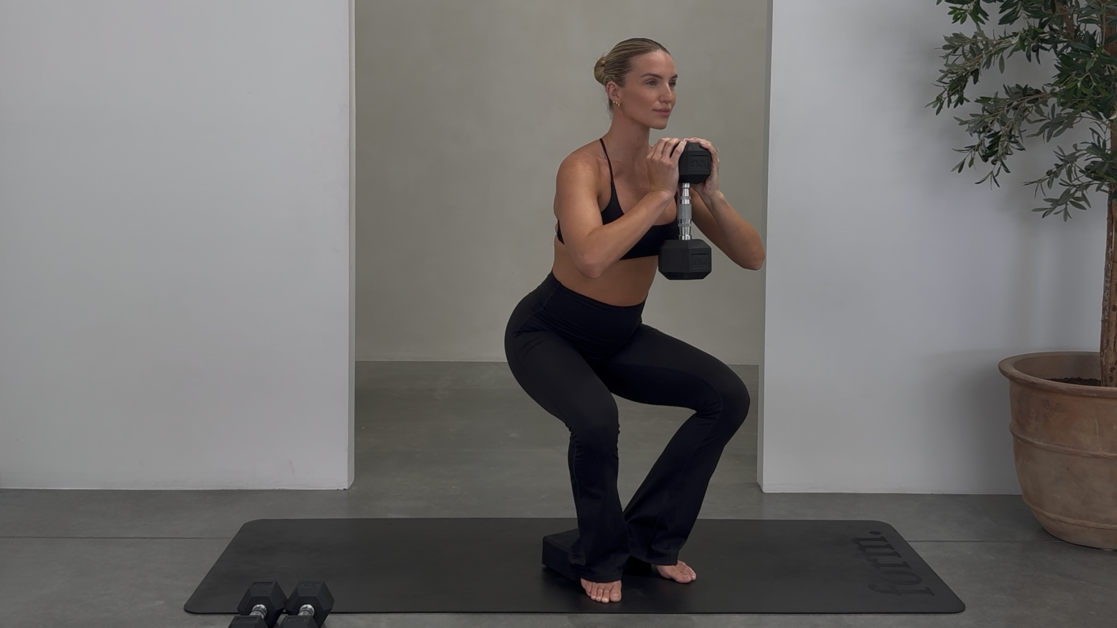 Full Body Stronger: Heavy + Medium Weights + Block