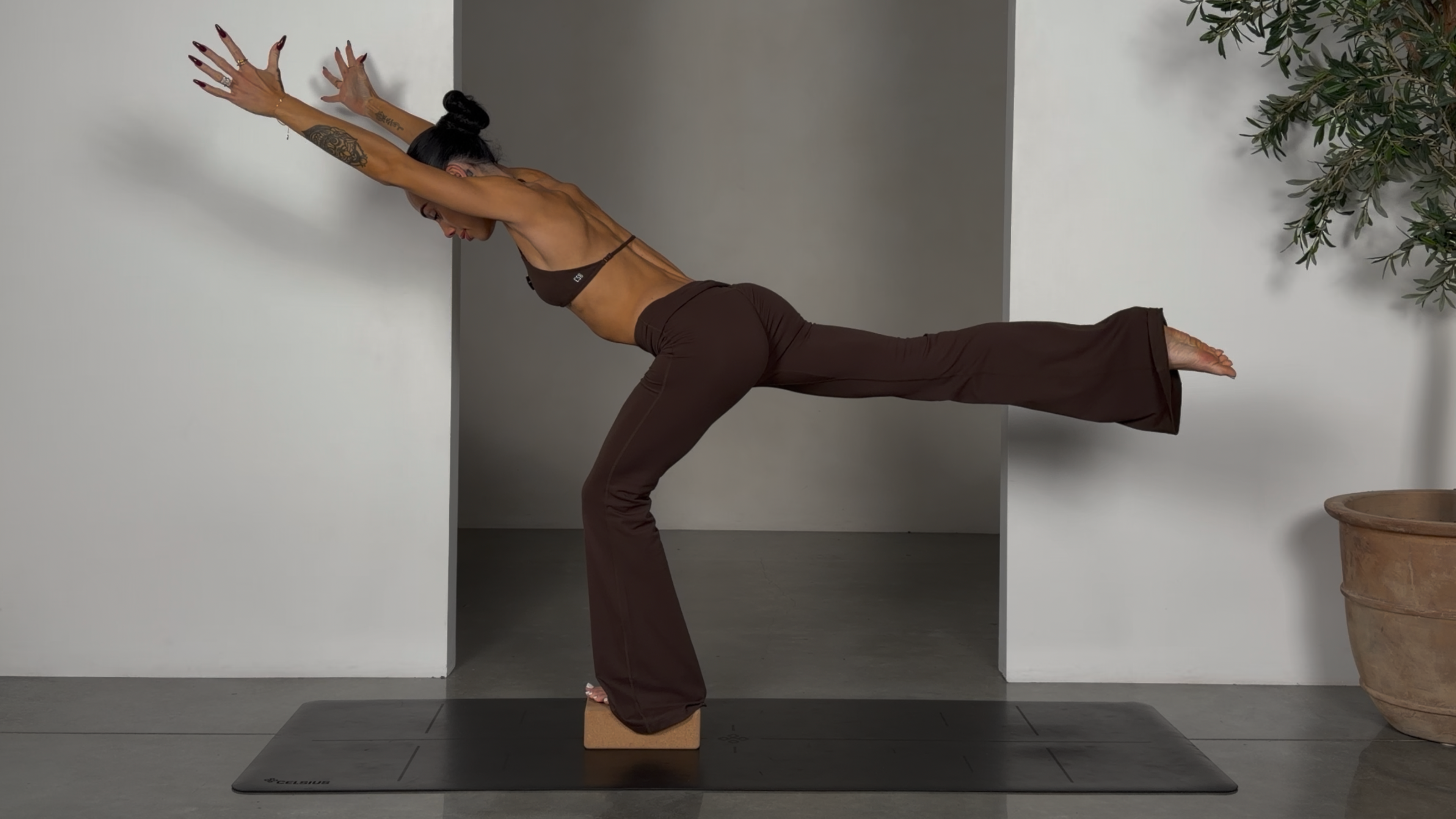 STRONG BY IZZY Video